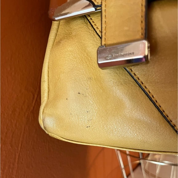 B. MARKOWSKY Mustard Colored Shoulder Tote (EUC) - Picture 10 of 15